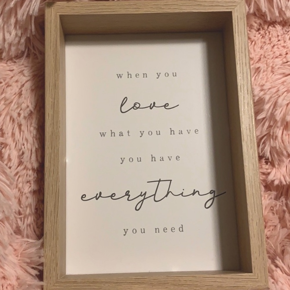 ‼️CLOSET CLOSING‼️Love Quote Wood Home Decor